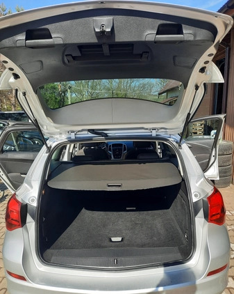 Opel Astra cena 22500 przebieg: 215000, rok produkcji 2012 z Siedliszcze małe 232